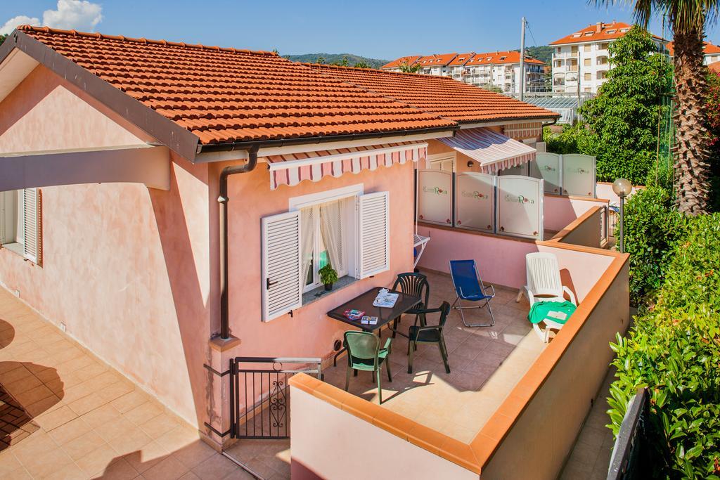 Camping Rosa Hotel San Bartolomeo Al Mare Habitación foto
